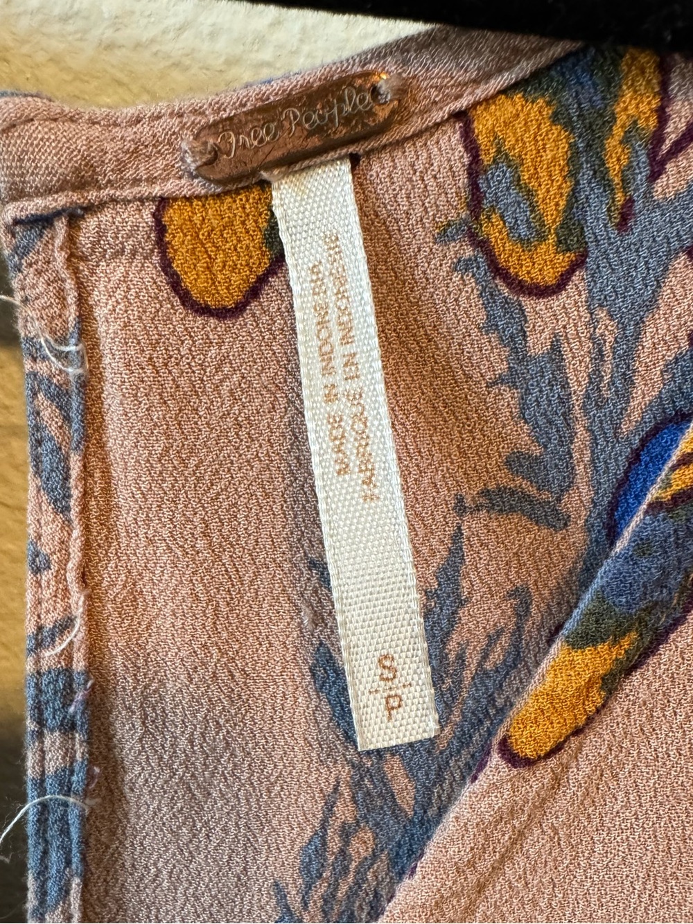 Free People Mauve Pink Tunic with Blue & Orange Floral Print - Picture 4 of 8